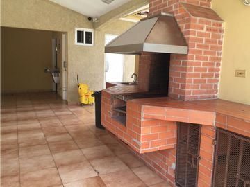VENTA DE CASA EN CONDADO DEL REY  DORADO SPRINGS