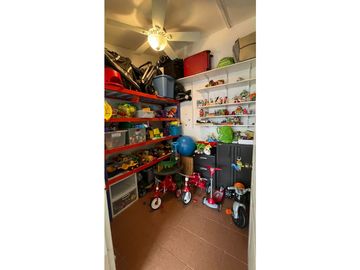 VENTA DE CASA EN CONDADO DEL REY  DORADO SPRINGS