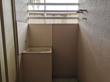 Venta de departamento en La Romareda, ave Narcisa de Jesús, planta baja.