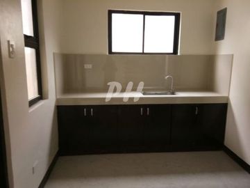 New Townhouse in North Fairview for sale at 6.880M PH1044