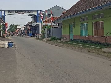 Dekat Puskesmas Pagiyanten : 60 Jt-an SHM Pecah Unit Tegal