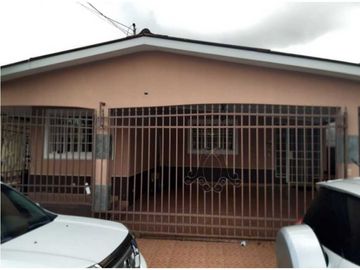 Se Vende Hermosa Casa en Villas de Villa Lucre