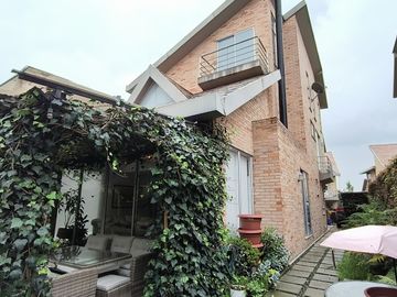 casa en arriendo en chía. Cod A8255205