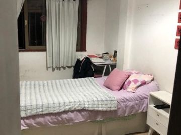 Venta de Casa Multifuncional en Olivos.