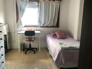 Venta de Casa Multifuncional en Olivos.