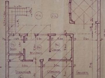 Venta de Casa Multifuncional en Olivos.