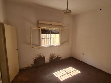 Casa para 2 Familias en venta en Monte Chingolo