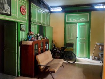 Rumah luas asri di perkampungan di tengah kota Jogja