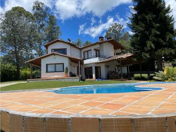 Venta de casa campestre en cabeceras