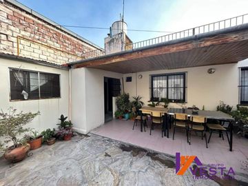 Corrientes al 1300-Casa-Venta-Macrocentro
