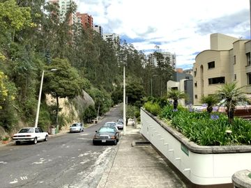 VENTA SUITE GRANDE - González Suárez   Vista panorámica al Valle de Tumbaco