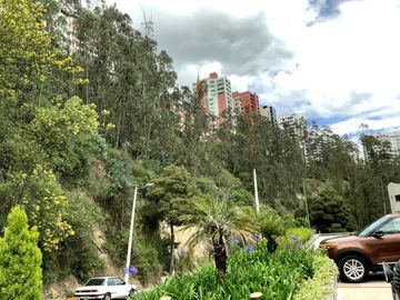 VENTA SUITE GRANDE - González Suárez   Vista panorámica al Valle de Tumbaco