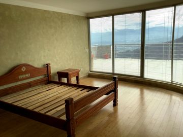 VENTA SUITE GRANDE - González Suárez   Vista panorámica al Valle de Tumbaco