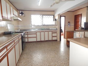 casa en venta en altos del prado (norte). Cod V87976