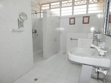 casa en venta en altos del prado (norte). Cod V87976