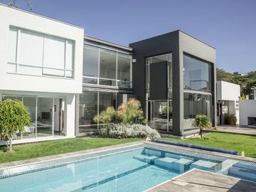 Se Vende Casa en Zona Rural y en la Montaña en Cumbayá - Quito