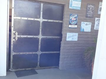 Se Vende Casa en Zona Rural y en la Montaña en Cumbayá - Quito