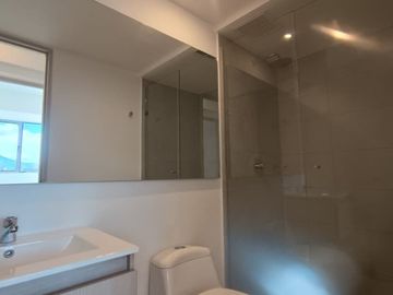 apartamento en arriendo en las vegas. Cod A515418
