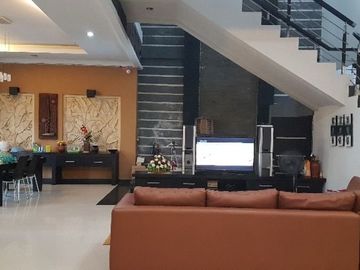 Dijual Rumah Besar Dan Mewah Di Kawasan Elite Renon Denpasar