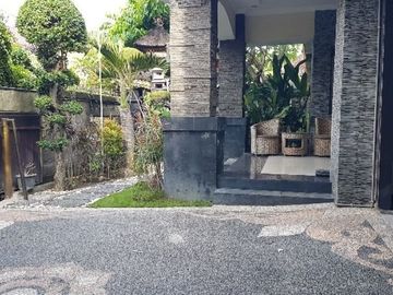 Dijual Rumah Besar Dan Mewah Di Kawasan Elite Renon Denpasar