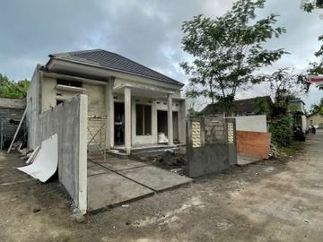 RUMAH CANTIK HARGA MURAH DI BERBAH