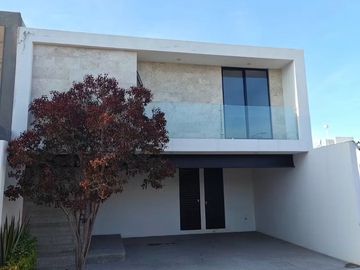 CASA EN VENTA PRIVADA FORJA REAL