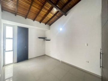 casa en venta en av. del rio, vegas del rio. Cod V5005
