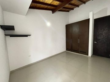 casa en venta en av. del rio, vegas del rio. Cod V5005