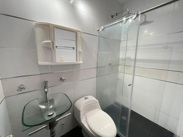 casa en venta en av. del rio, vegas del rio. Cod V5005