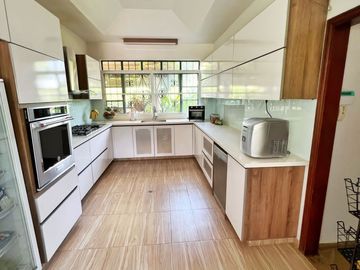casa en venta en la morada. Cod V16787