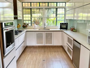 casa en venta en la morada. Cod V16787