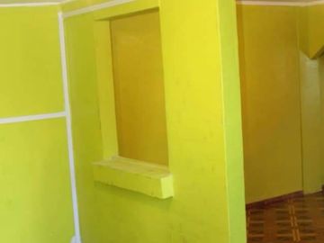 SE VENDE CASA CON EXCELENTE UBICACIÓN EN LA CIUDAD DE LONGAVÍ.