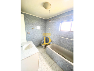 CASA EN VENTA EN CENTRO DE QUILPUÉ