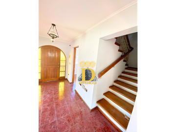 CASA EN VENTA EN CENTRO DE QUILPUÉ