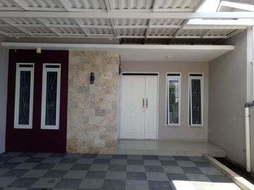Rumah cisaranten arcamanik dekat antapani bandung