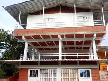 casa campestre en venta en el carmen. Cod V6290917