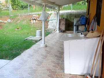 casa campestre en venta en el carmen. Cod V6290917