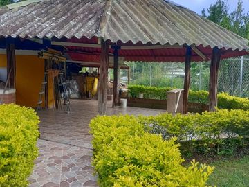 casa campestre en venta en el carmen. Cod V6290917