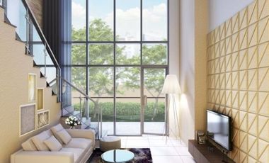 RESALE 2BR unit in Uptown Parksuites