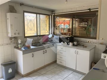 Casa + local comercial + ferretería + Patente, Peñalolén