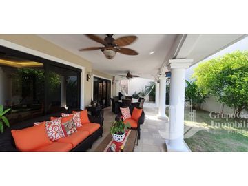 VENDO CASA 4 REC PERLAS COSTA DEL ESTE
