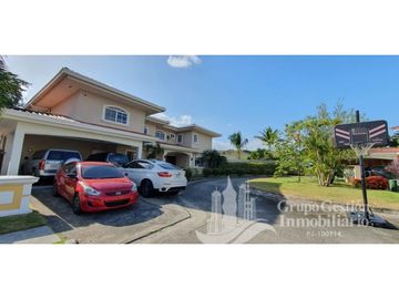 VENDO CASA 4 REC PERLAS COSTA DEL ESTE