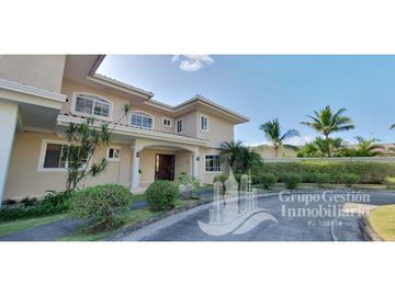 VENDO CASA 4 REC PERLAS COSTA DEL ESTE