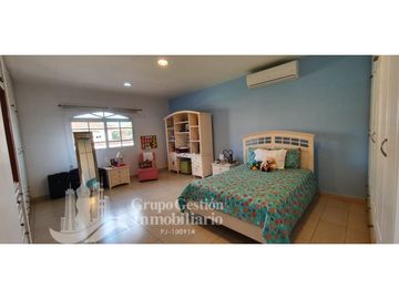 VENDO CASA 4 REC PERLAS COSTA DEL ESTE