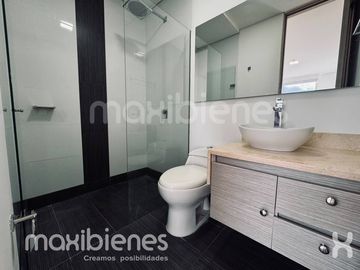 apartamento en arriendo en el poblado. Cod A71593