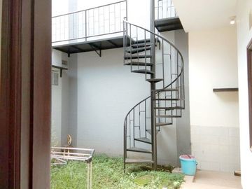 Rumah 2 Lantai Luas 164 di Villa Puncak Tidar kota Malang
