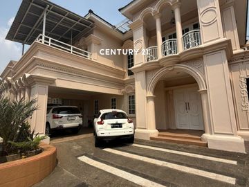 Dijual Rumah Full Furnished Dalam Cluster Ekslusive The Green BSD