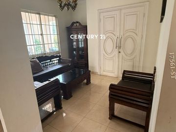 Dijual Rumah Full Furnished Dalam Cluster Ekslusive The Green BSD