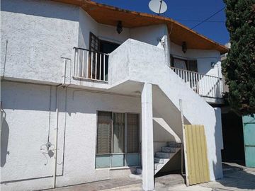 CASA EN VENTA EN ESQUINA CERCA DE FLORES MAGON CUERNAVACA