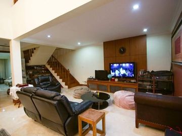 Dijual rumah Cantik Jl. Gaharu, Cipete, Jakarta selatan